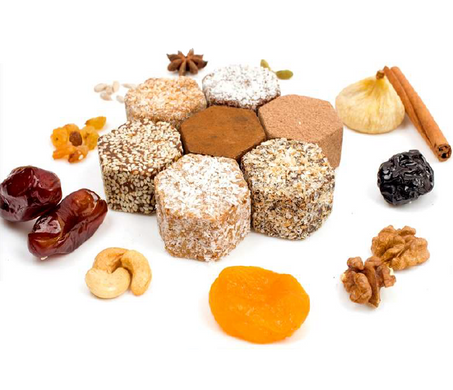 Натуральні корисні цукерки із сухофруктів і горіхів, VITMIX